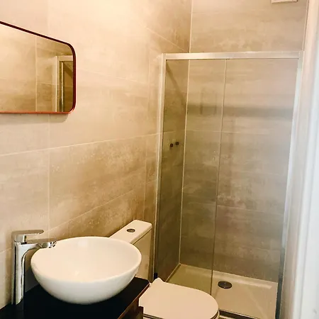 Early Afternoon Boutique Albergue Ferrel (Leiria)